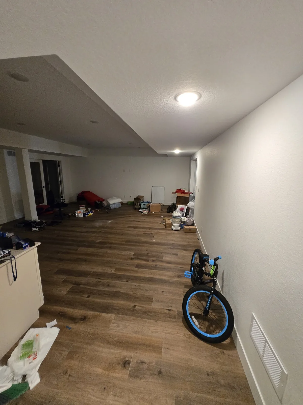 Same room cleared after cleanout